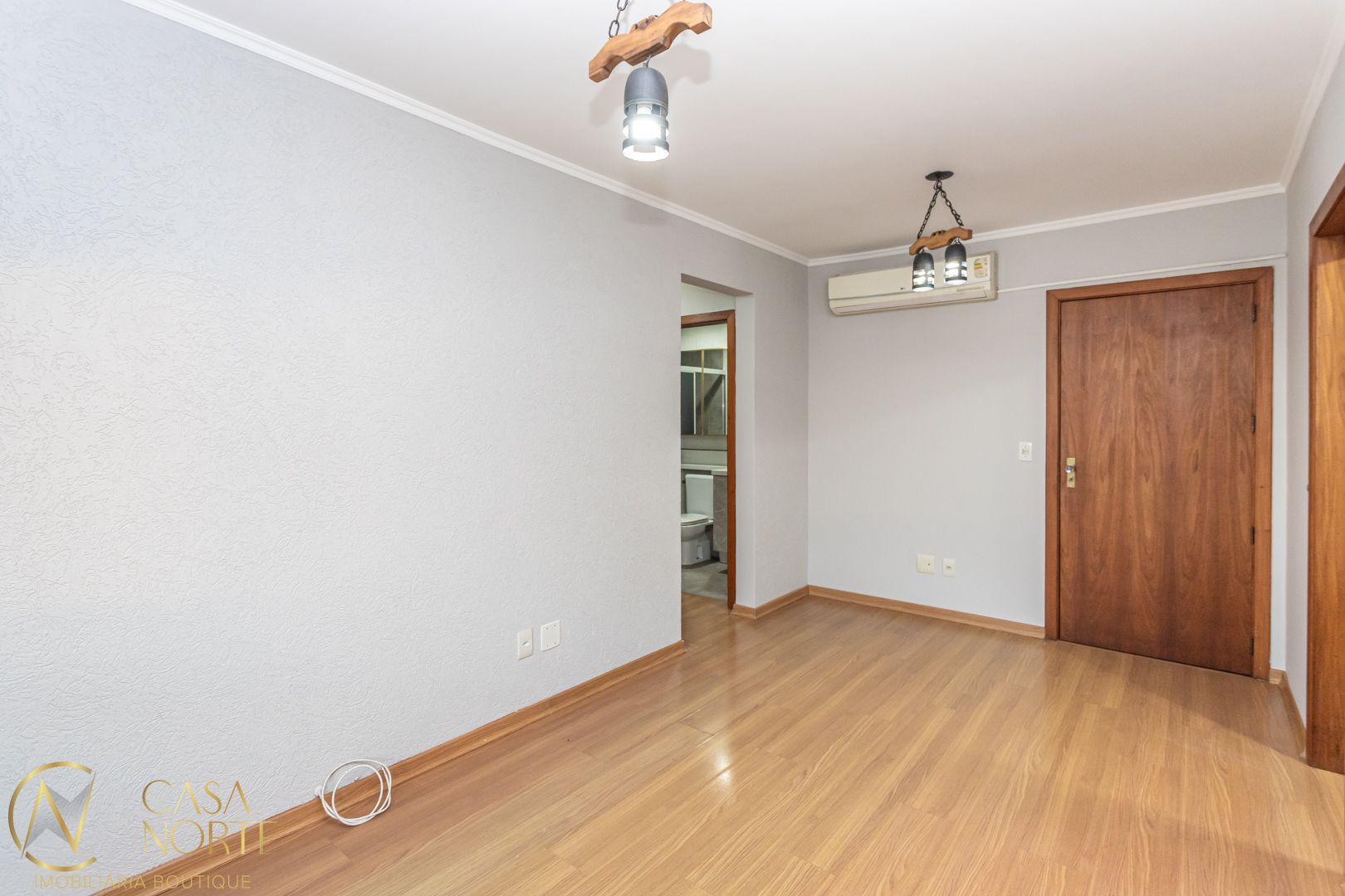 Apartamento à venda com 2 quartos, 59m², 1 vaga, Rua Miguel di Giorgio no bairro São Sebastião em Porto Alegre