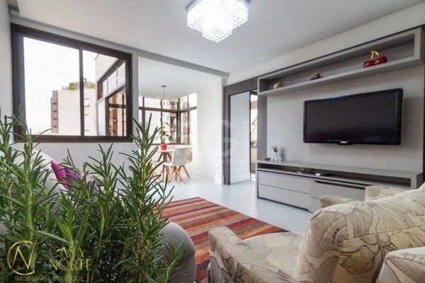 Apartamento à venda com 1 quarto, 72m², 2 vagas, Rua Barão do Cotegipe no bairro São João em Porto Alegre