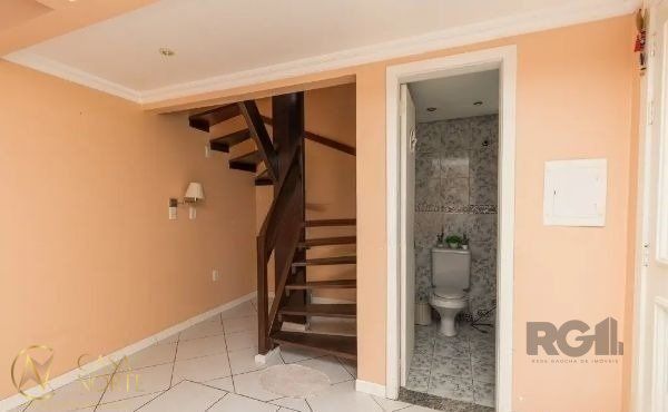 Casa de Condomínio à venda com 3 quartos, 115m², 1 vaga, Rua Landel de Moura no bairro Tristeza em Porto Alegre