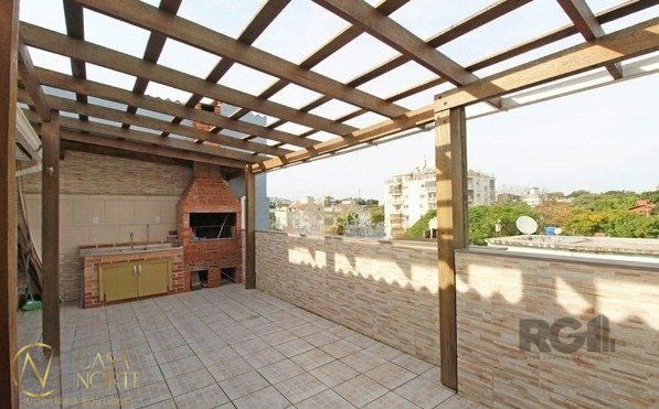 Cobertura à venda com 3 quartos, 86m², 1 vaga, Rua Jataí no bairro Cristal em Porto Alegre
