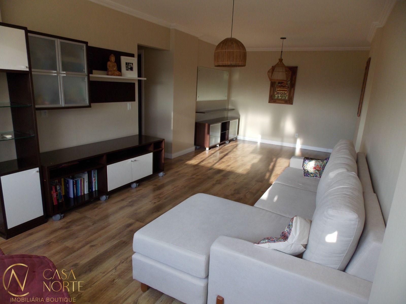 Apartamento à venda com 3 quartos, 102m², 1 suíte, 2 vagas, Rua Verissimo Rosa no bairro Partenon em Porto Alegre
