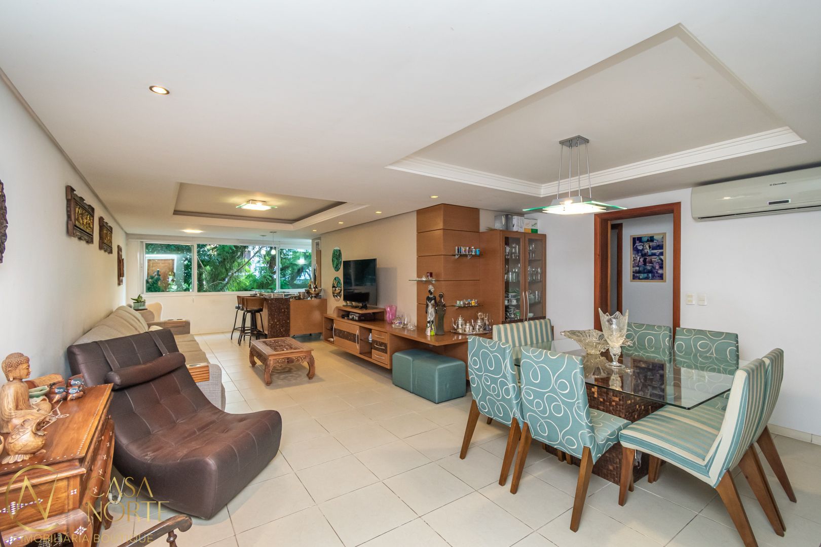 Apartamento à venda com 3 quartos, 128m², 1 suíte, 2 vagas, Rua Portugal no bairro Higienópolis em Porto Alegre