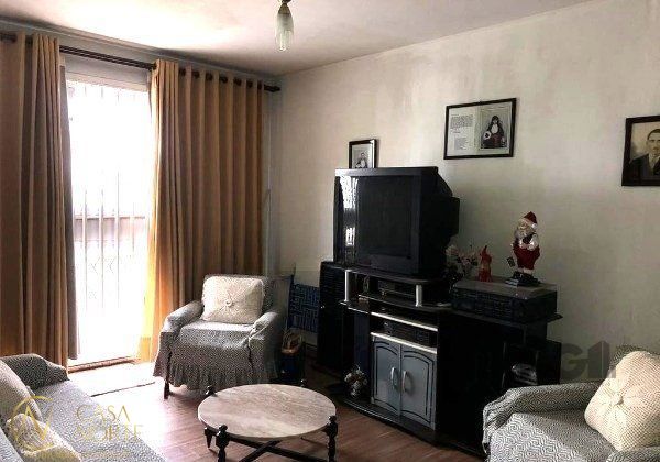 Casa à venda com 5 quartos, 398m², 3 vagas, Rua Adão Baino no bairro Cristo Redentor em Porto Alegre