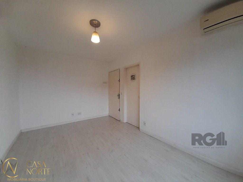 Apartamento à venda com 2 quartos, 66m², 1 vaga, Rua Doutor Deoclécio Pereira no bairro Jardim Floresta em Porto Alegre