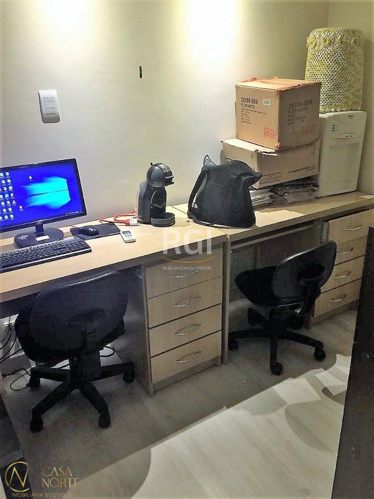 Sala Comercial à venda com 1 quarto, 43m², 1 vaga, Rua Washington Luiz no bairro Centro Histórico em Porto Alegre