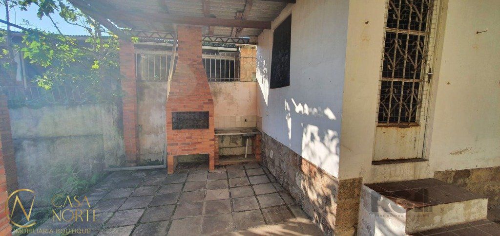 Terreno à venda  com 370m², Rua Luiz de Camões no bairro Santo Antônio em Porto Alegre