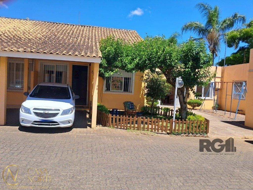 Casa de Condomínio à venda com 2 quartos, 47m², 2 vagas, Rua Ruben Berta no bairro Jardim Leopoldina em Porto Alegre