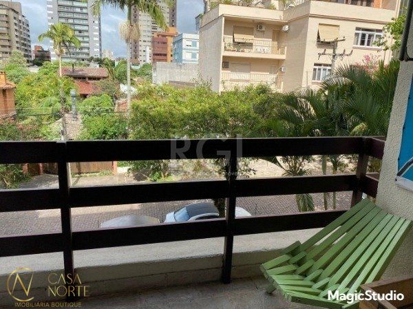 Apartamento à venda com 3 quartos, 110m², 1 suíte, 1 vaga, Rua Germano Petersen Junior no bairro Auxiliadora em Porto Alegre