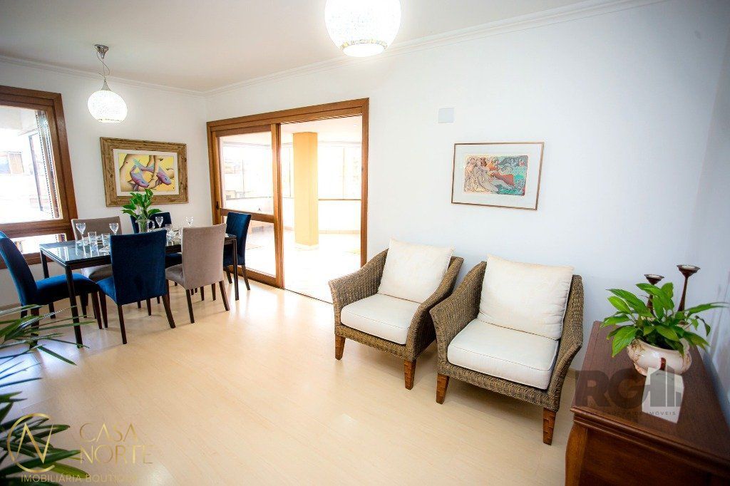 Cobertura à venda com 3 quartos, 260m², 1 suíte, 2 vagas, Rua Joaquim G. de Campos Netto no bairro Jardim Itu em Porto Alegre