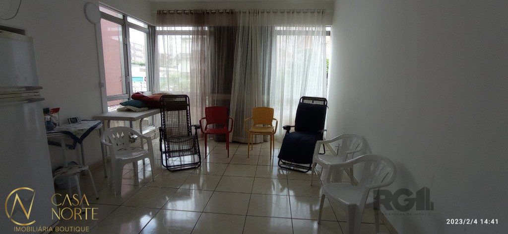 Sala Comercial à venda , 30m², Avenida Cristovao Colombo no bairro Floresta em Porto Alegre