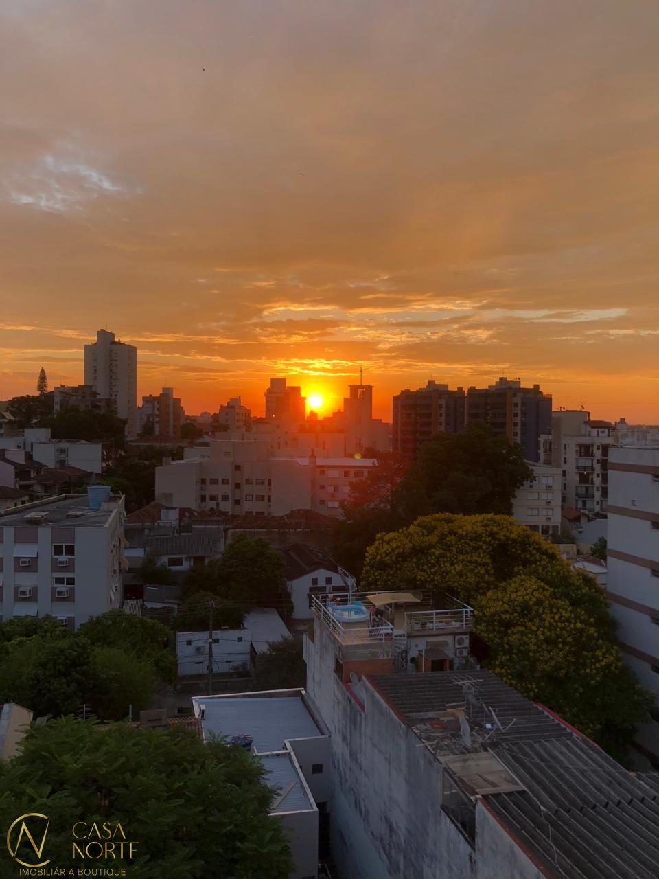 Apartamento à venda com 2 quartos, 68m², 1 vaga, Rua Felicissimo de Azevedo no bairro Moinhos de Vento em Porto Alegre