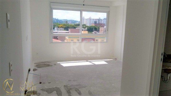 Apartamento à venda com 1 quarto, 27m², 1 vaga, Avenida dos Cubanos no bairro Partenon em Porto Alegre