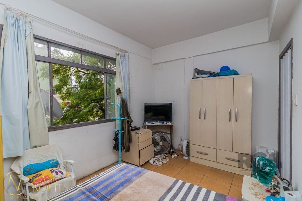 Apartamento à venda com 1 quarto, 68m², Rua São Carlos no bairro Floresta em Porto Alegre