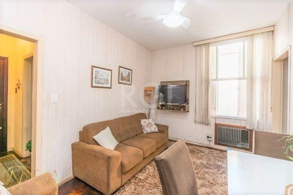 Apartamento à venda com 2 quartos, 63m², Rua Giordano Bruno no bairro Rio Branco em Porto Alegre
