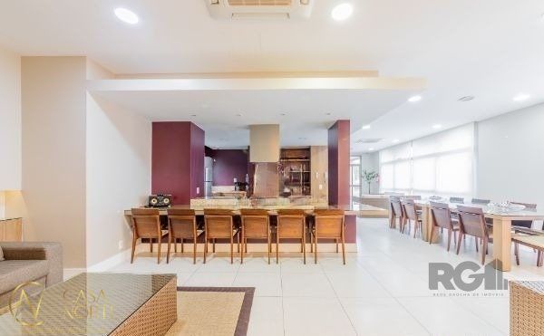 Apartamento à venda com 3 quartos, 104m², 1 suíte, 2 vagas, Avenida da Cavalhada no bairro Cavalhada em Porto Alegre