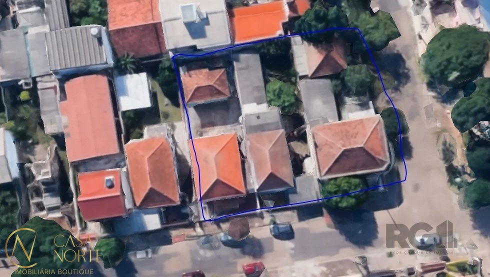 Casa à venda com 2 quartos, 250m², 1 vaga, Rua Domingos Martins no bairro Cristo Redentor em Porto Alegre