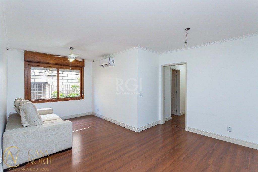 Apartamento à venda com 3 quartos, 92m², 1 suíte, 1 vaga, Rua Tito Lívio Zambecari no bairro Mont Serrat em Porto Alegre