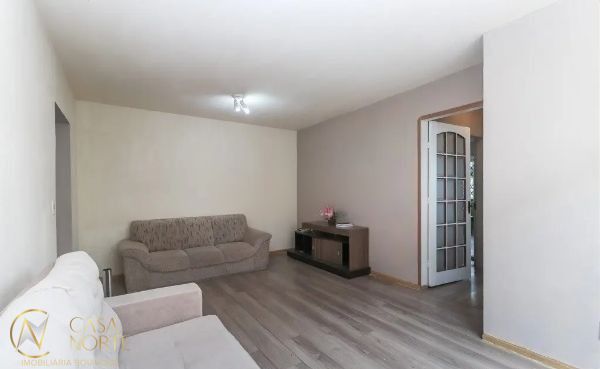 Apartamento à venda com 3 quartos, 83m², 1 vaga, Rua Oscar Schneider no bairro Medianeira em Porto Alegre