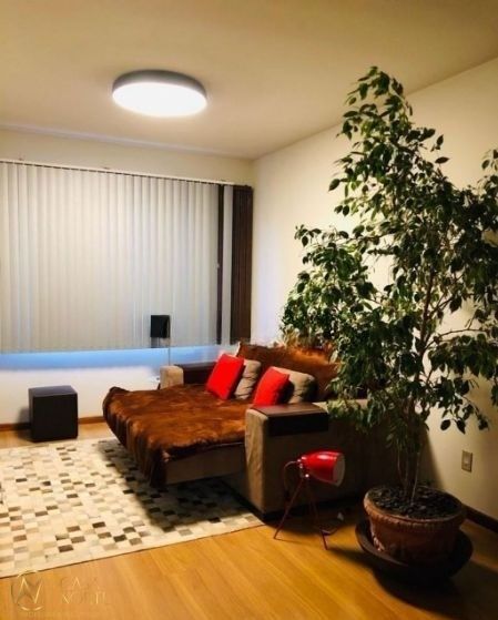 Apartamento à venda com 2 quartos, 68m², 1 vaga, Rua Doutor Dário de Bittencourt no bairro Vila Ipiranga em Porto Alegre