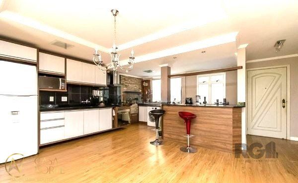 Apartamento à venda com 3 quartos, 117m², 1 suíte, 1 vaga, Rua Vinte e Quatro de Outubro no bairro Moinhos de Vento em Porto Alegre