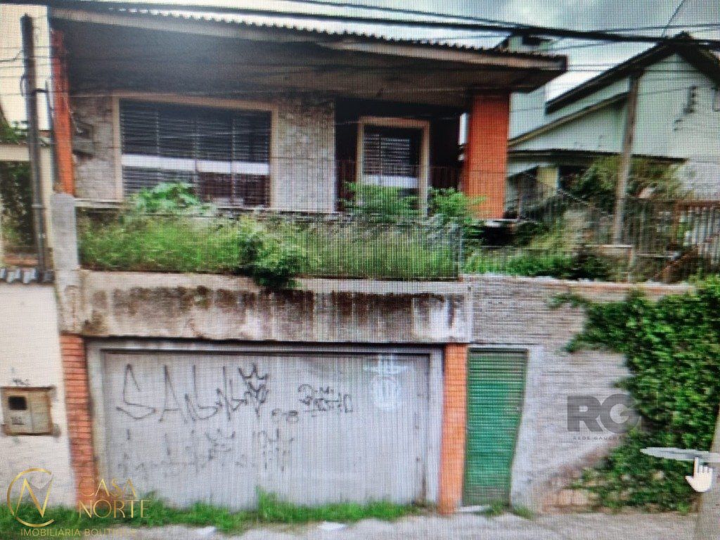 Casa à venda com 3 quartos, 90m², 1 suíte, 2 vagas, Avenida Coronel Gastão Haslocher Mazeron no bairro Medianeira em Porto Alegre