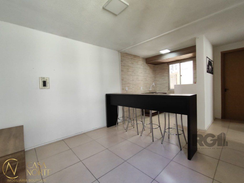 Apartamento à venda com 2 quartos, 40m², 1 vaga, Beco Pedro Rodrigues Bittencourt no bairro Vila Nova em Porto Alegre