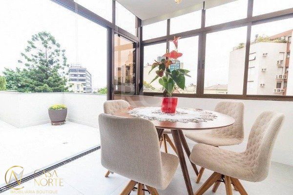 Apartamento à venda com 1 quarto, 72m², 2 vagas, Rua Barão do Cotegipe no bairro São João em Porto Alegre