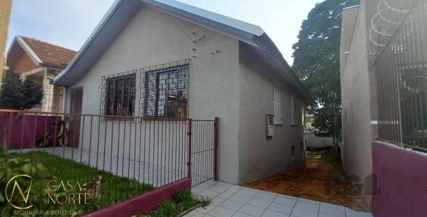 Terreno à venda  com 300m², Rua Sylvio Sanson no bairro Sarandi em Porto Alegre
