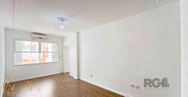 Apartamento à venda com 3 quartos, 77m², Rua Santana no bairro Santana em Porto Alegre