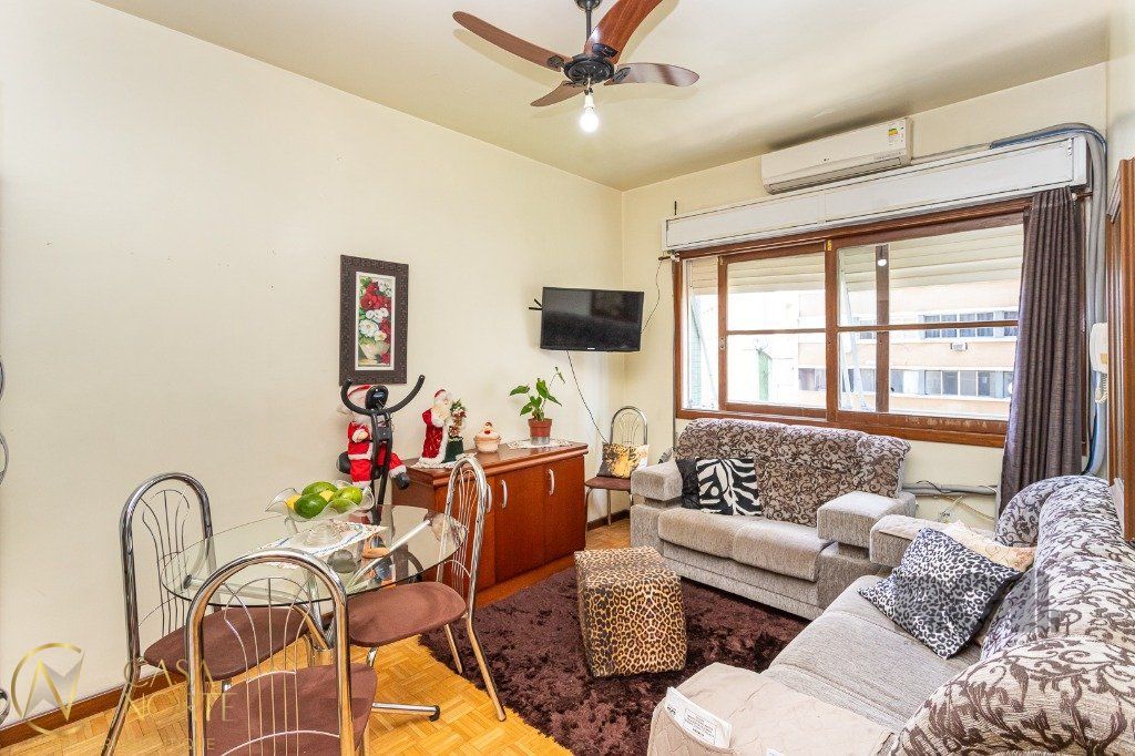 Apartamento à venda com 2 quartos, 58m², Avenida Senador Salgado Filho no bairro Centro Histórico em Porto Alegre