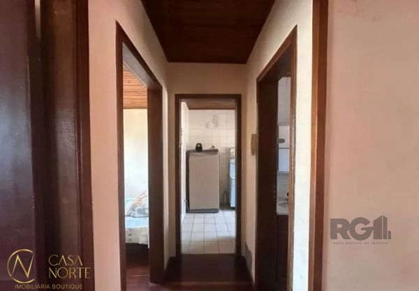 Apartamento à venda com 2 quartos, 45m², Rua dos Maias no bairro Rubem Berta em Porto Alegre