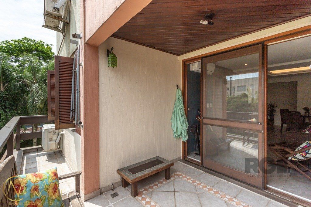 Apartamento à venda com 3 quartos, 90m², 1 suíte, 2 vagas, Rua Dea Coufal no bairro Ipanema em Porto Alegre