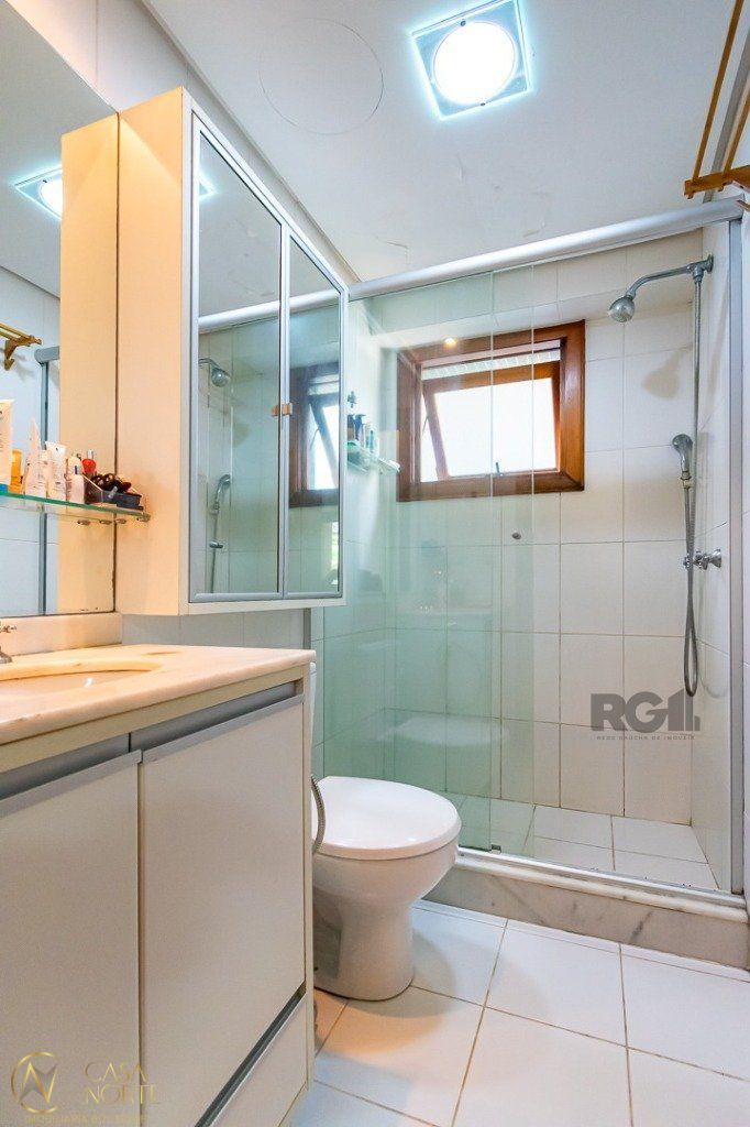 Apartamento à venda com 2 quartos, 86m², 1 suíte, 2 vagas, Rua Casemiro de Abreu no bairro Bela Vista em Porto Alegre