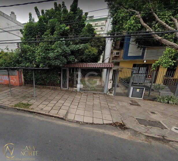 Terreno à venda  com 440m², Rua Guilherme Alves no bairro Partenon em Porto Alegre