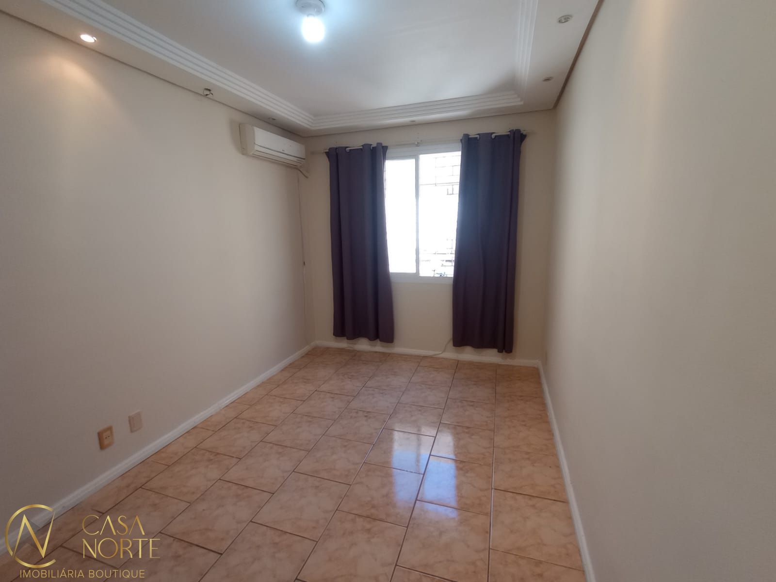 Apartamento à venda com 1 quarto, 42m², Avenida Icaraí no bairro Cristal em Porto Alegre