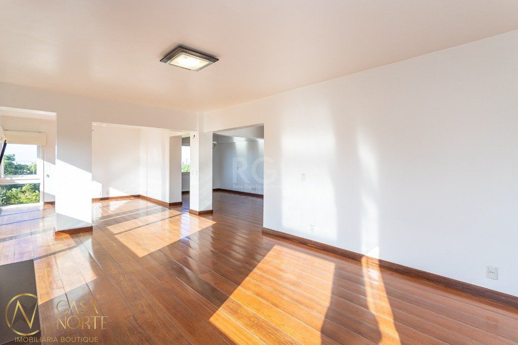 Apartamento à venda com 3 quartos, 190m², 1 suíte, 2 vagas, Avenida Plinio Brasil Milano no bairro Higienópolis em Porto Alegre
