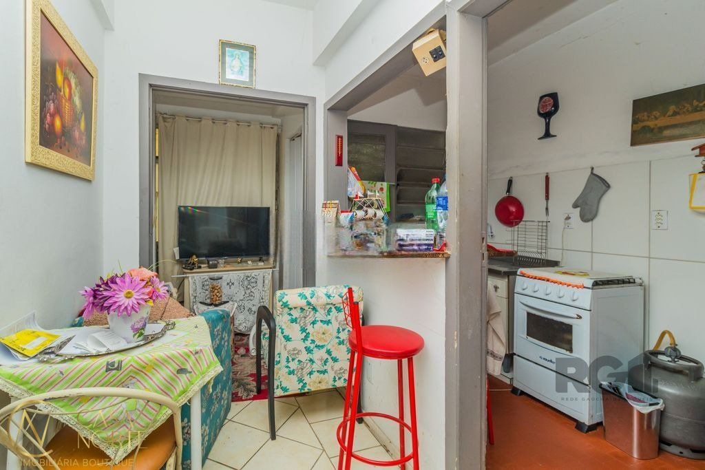 Apartamento à venda com 1 quarto, 68m², Rua São Carlos no bairro Floresta em Porto Alegre