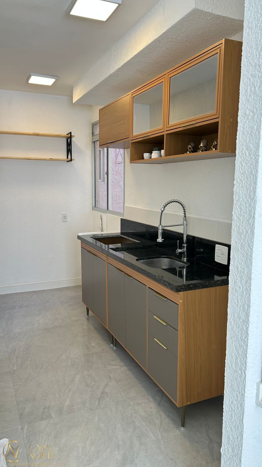 Apartamento à venda com 2 quartos, 40m², 1 vaga, Rua José Iuchno no bairro Hípica em Porto Alegre