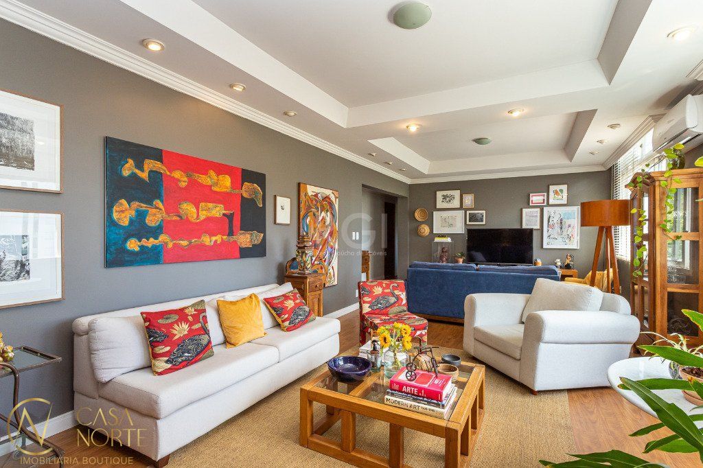 Apartamento à venda com 4 quartos, 186m², 1 suíte, 1 vaga, Rua Dona Leonor no bairro Rio Branco em Porto Alegre