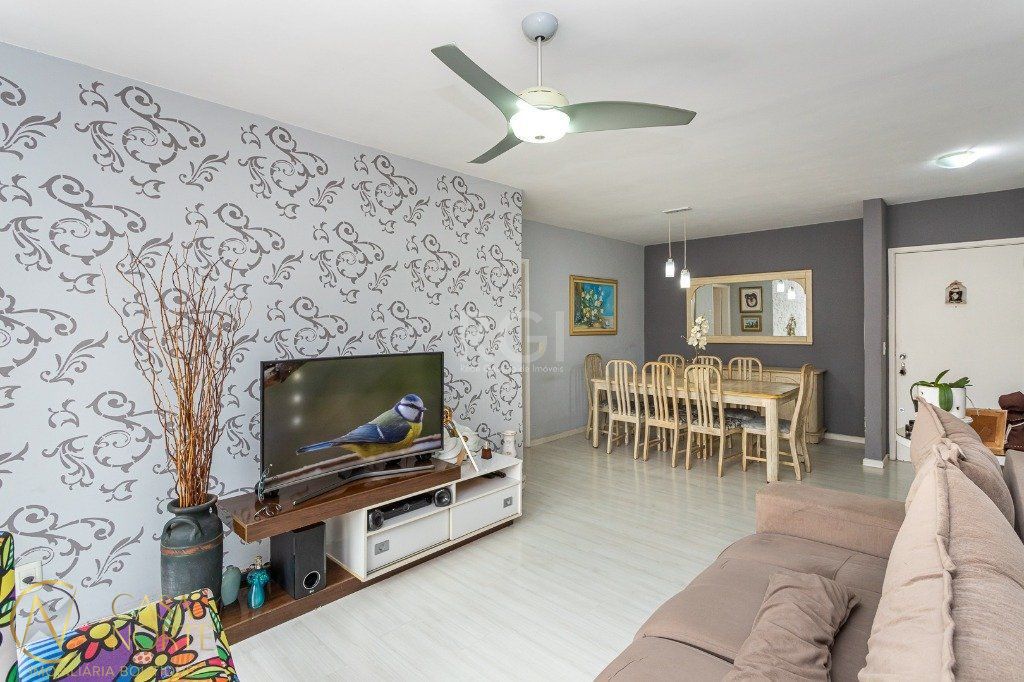 Apartamento à venda com 3 quartos, 121m², 1 suíte, 1 vaga, Rua Marcelo Gama no bairro São João em Porto Alegre