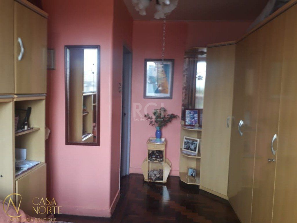Apartamento à venda com 2 quartos, 47m², Rua Santana no bairro Farroupilha em Porto Alegre