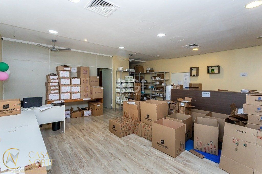 Loja à venda com 1 quarto, 62m², Avenida Cristóvão Colombo no bairro Floresta em Porto Alegre