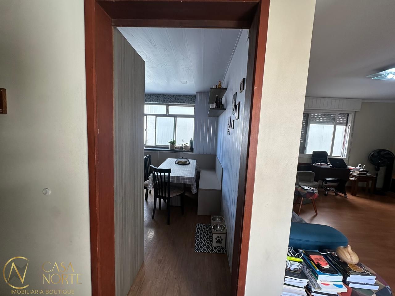 Cobertura à venda com 3 quartos, 232m², 1 suíte, 2 vagas, Rua Brito Peixoto no bairro Passo da Areia em Porto Alegre