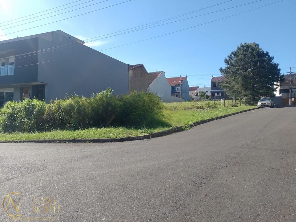 Terreno à venda  com 307m², Rua João Baptista Tedesco no bairro Mário Quintana em Porto Alegre