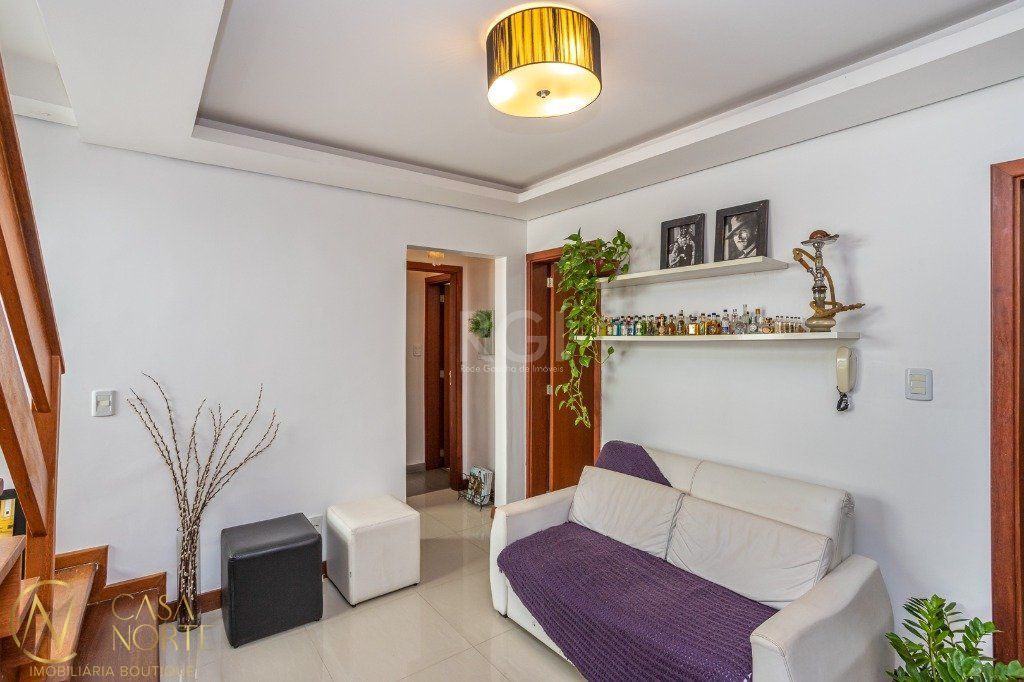 Cobertura à venda com 2 quartos, 128m², 1 suíte, 1 vaga, Rua Carlos Trein Filho no bairro Auxiliadora em Porto Alegre
