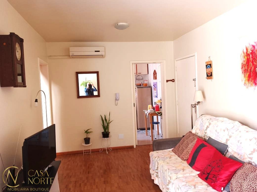 Apartamento à venda com 2 quartos, 68m², 1 suíte, Rua Mariante no bairro Rio Branco em Porto Alegre