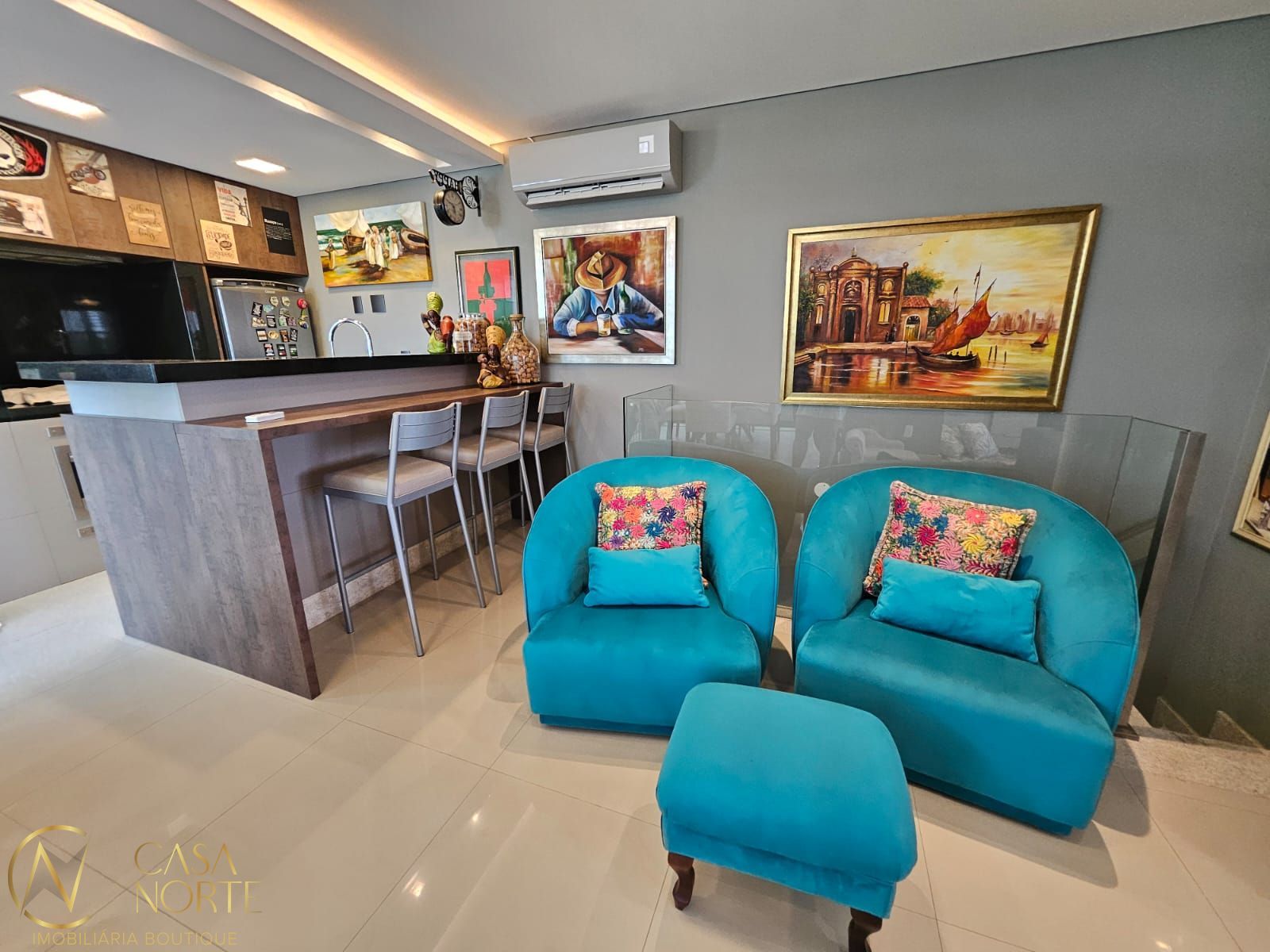 Cobertura à venda com 3 quartos, 208m², 1 suíte, 2 vagas, Rua Vicente da Fontoura no bairro Petrópolis em Porto Alegre