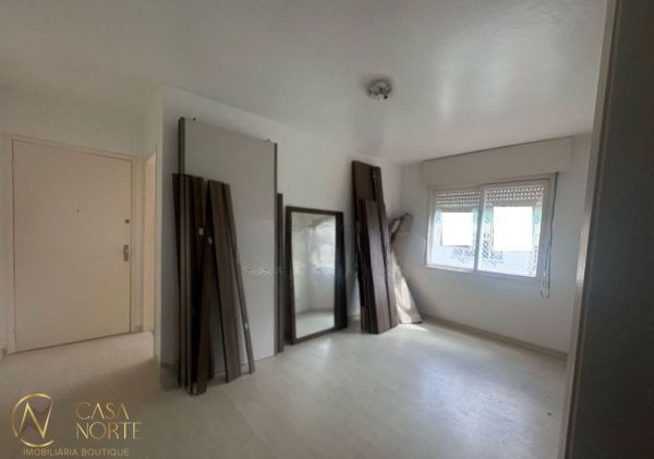 Apartamento à venda com 1 quarto, 42m², Rua Domingos Seguézio no bairro Vila Ipiranga em Porto Alegre