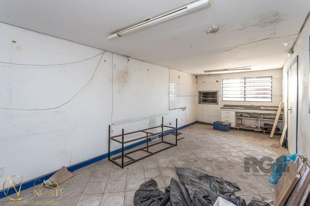 Sala Comercial à venda , 157m², Avenida Senador Salgado Filho no bairro Centro Histórico em Porto Alegre