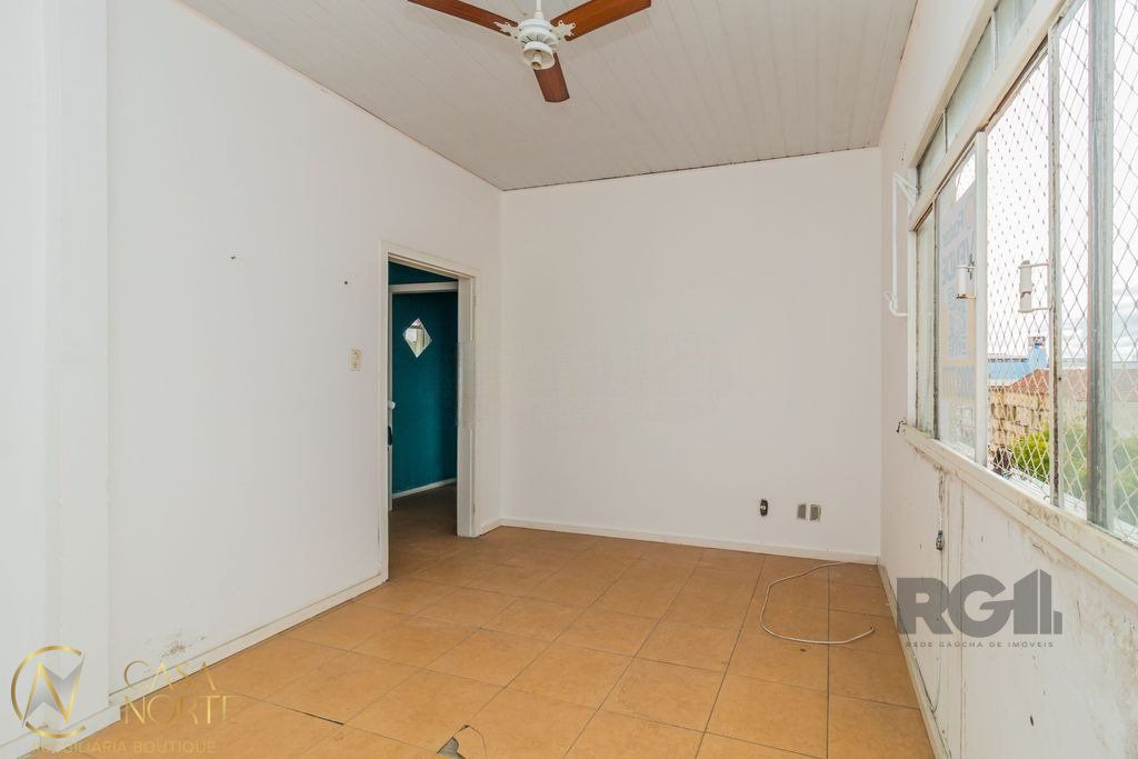 Apartamento à venda com 1 quarto, 49m², Rua São Carlos no bairro Floresta em Porto Alegre